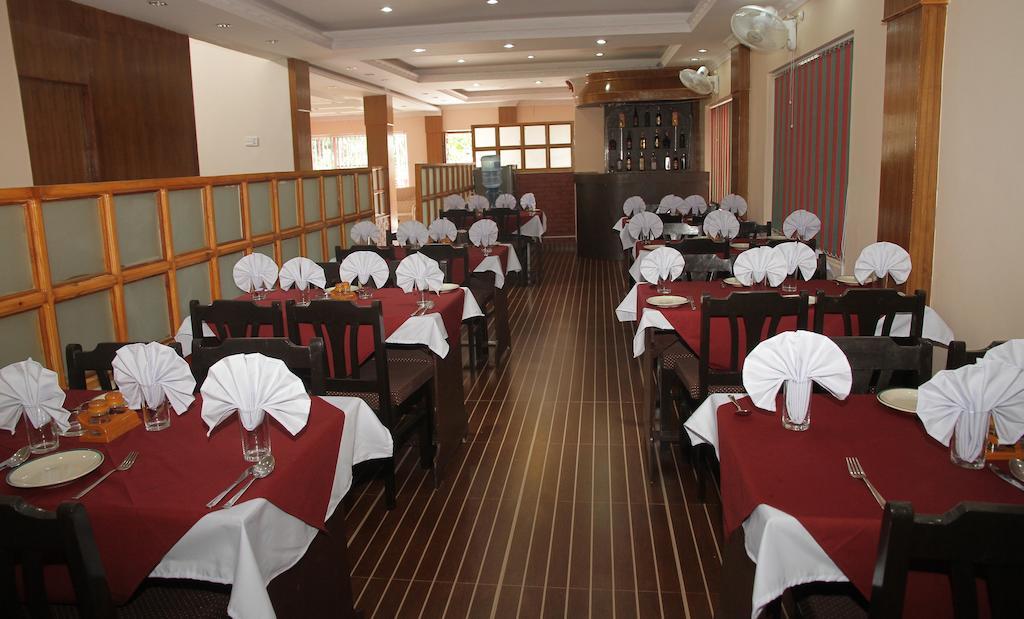 Hotel Center Lake Pokhara Exterior foto
