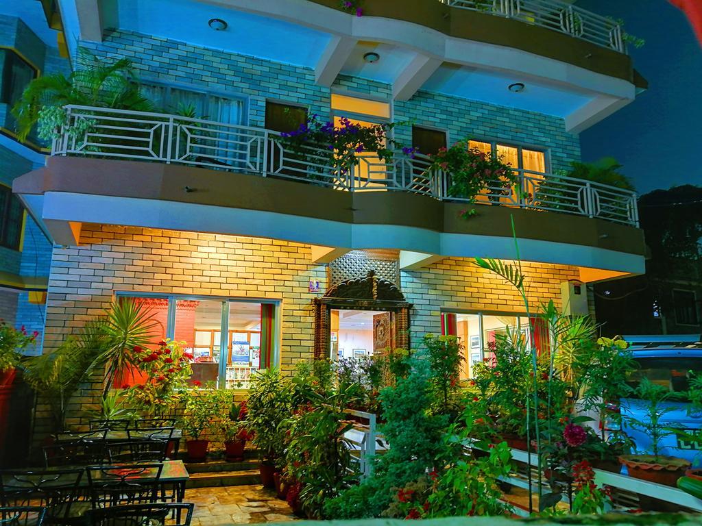 Hotel Center Lake Pokhara Exterior foto