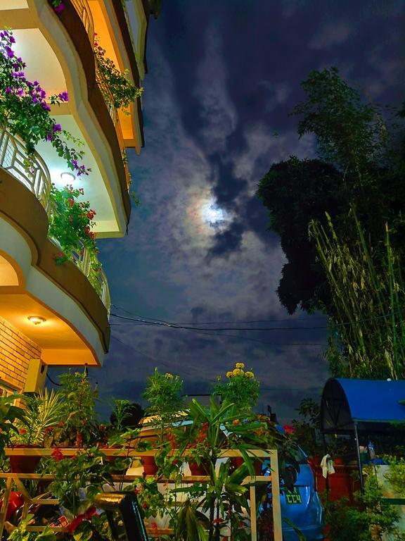 Hotel Center Lake Pokhara Exterior foto